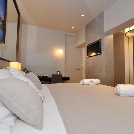 Fortuna Luxury 1