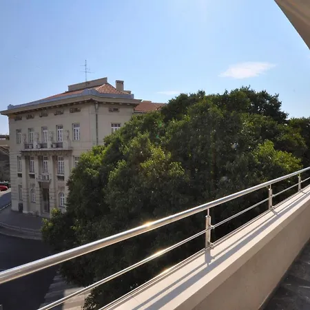 Fortuna Luxury 1 krevet i doručak