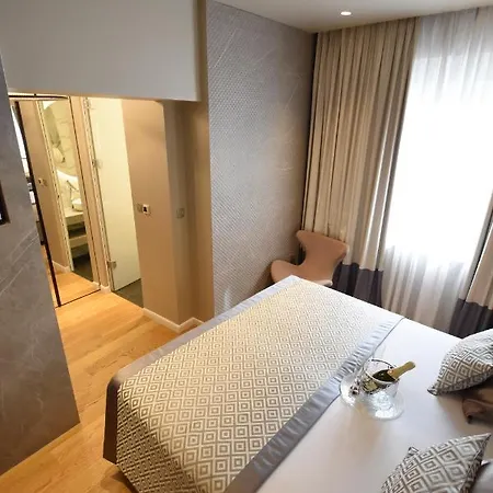Fortuna Luxury 1 Oda ve Kahvaltı 4*