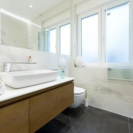 Fortuna Luxury 1 Oda ve Kahvaltı Split