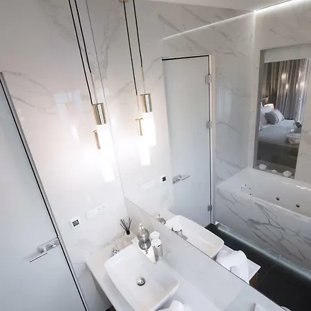 Fortuna Luxury 1 Oda ve Kahvaltı Split